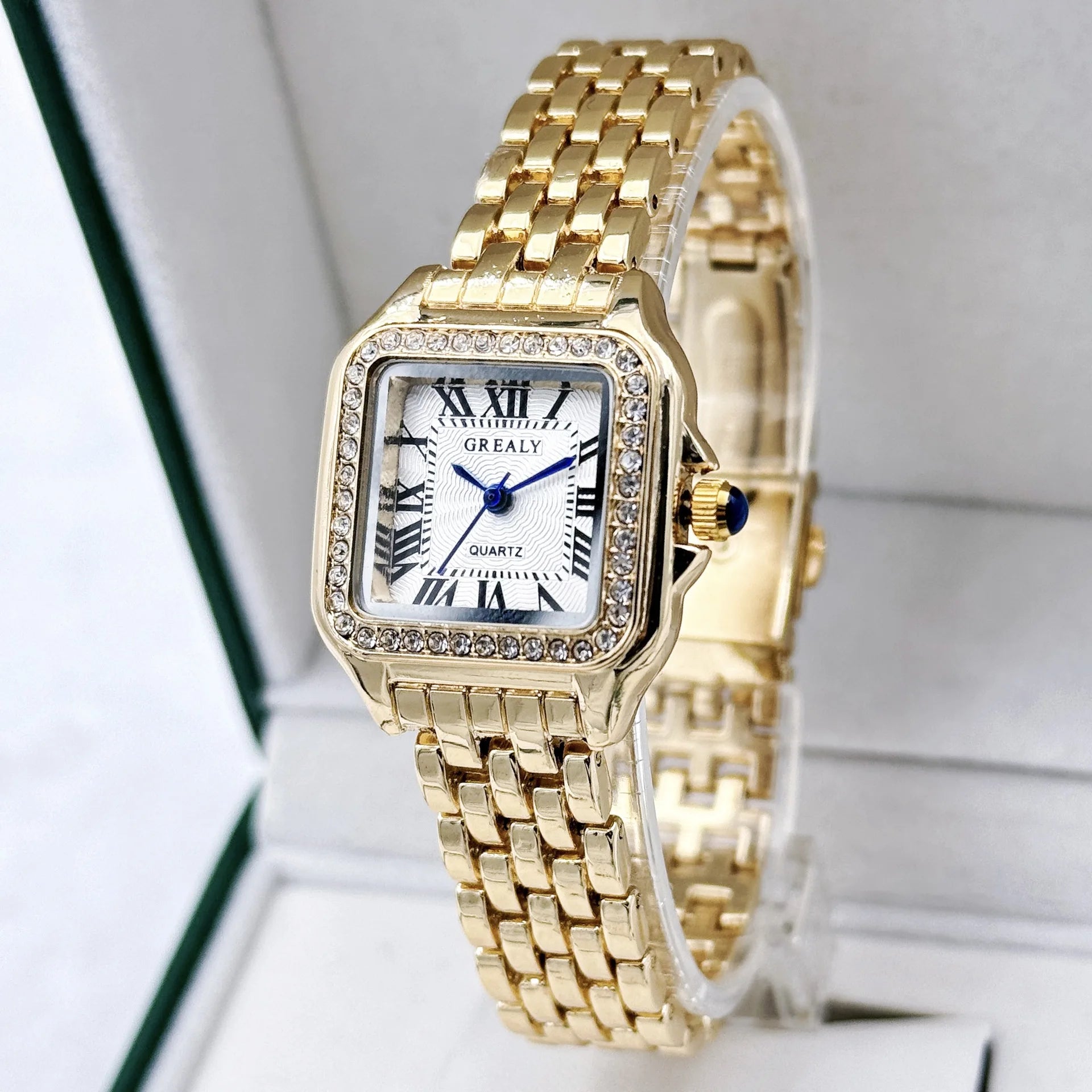 Female Fashion Bracelet Wristwatch